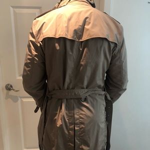 Men’s Burberry Trenchcoat